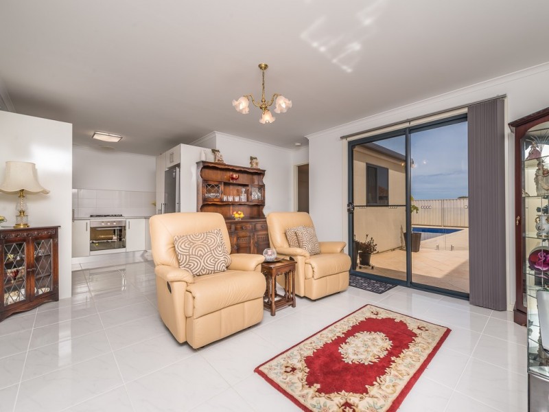 12 St Thomas, Iluka WA 6028
