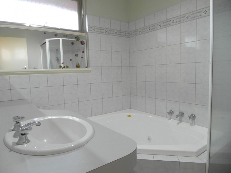 4 Connell St, Belmont WA 6104