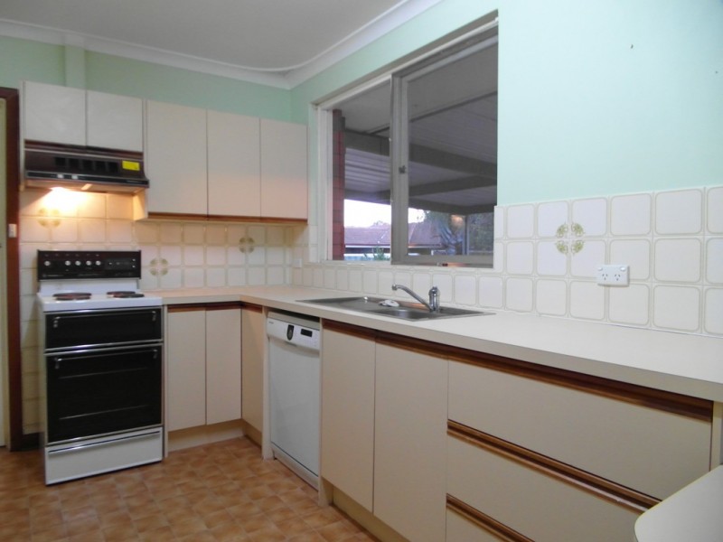 4 Connell St, Belmont WA 6104