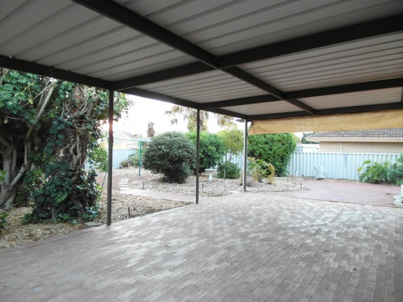 4 Connell St, Belmont WA 6104