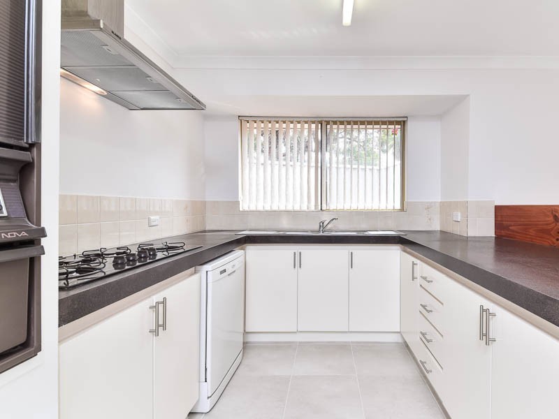 25 Collison Place, Marangaroo WA 6064