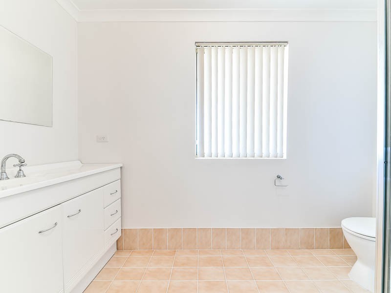 25 Collison Place, Marangaroo WA 6064