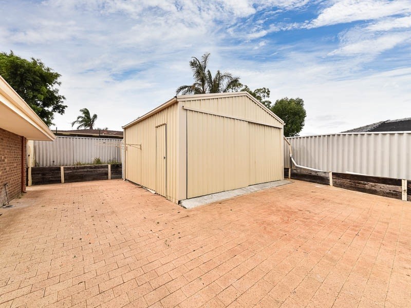 25 Collison Place, Marangaroo WA 6064