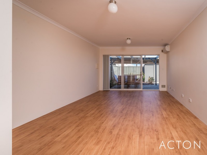 52a Kahana Parkway, Butler WA 6036