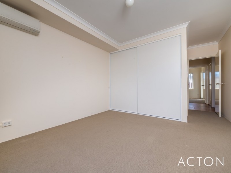 52a Kahana Parkway, Butler WA 6036