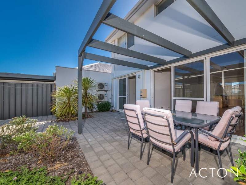 52a Kahana Parkway, Butler WA 6036