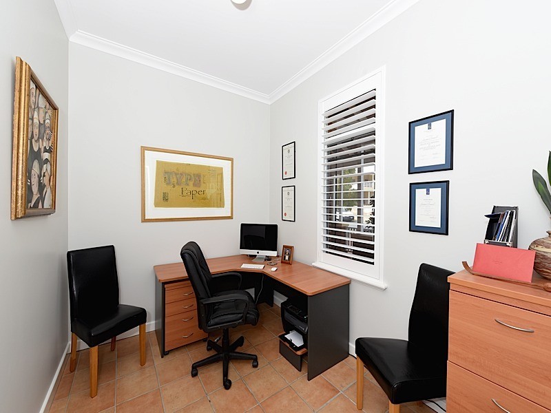 8 Hesperia Avenue, City Beach WA 6015