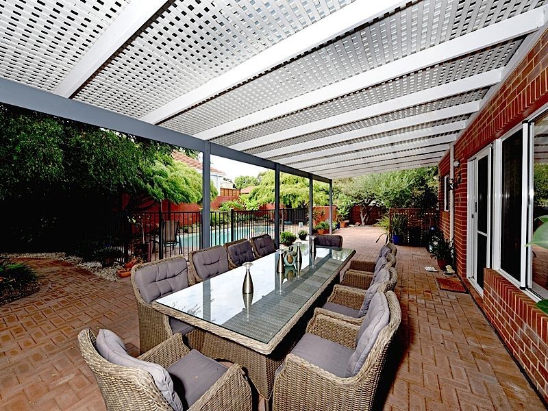 8 Hesperia Avenue, City Beach WA 6015