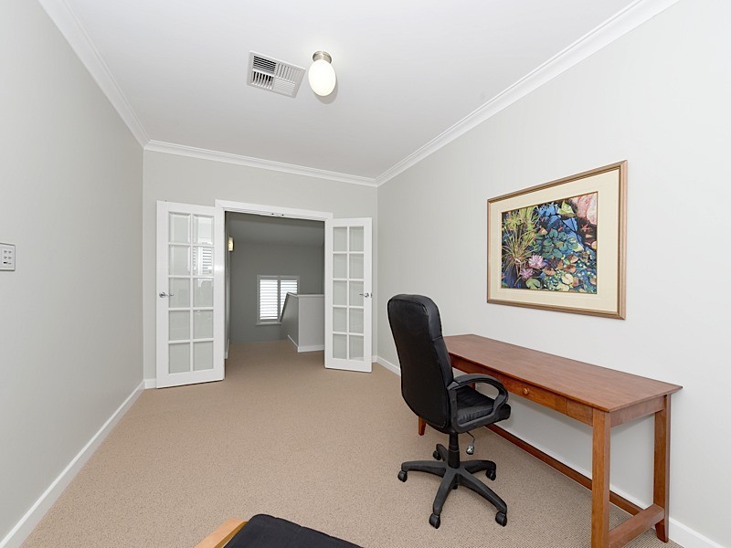 8 Hesperia Avenue, City Beach WA 6015