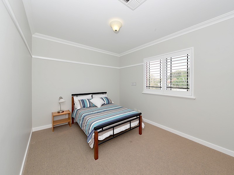 8 Hesperia Avenue, City Beach WA 6015