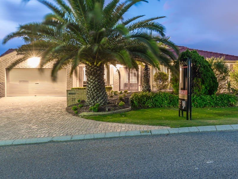 27 Oldham Street, Hillarys WA 6025