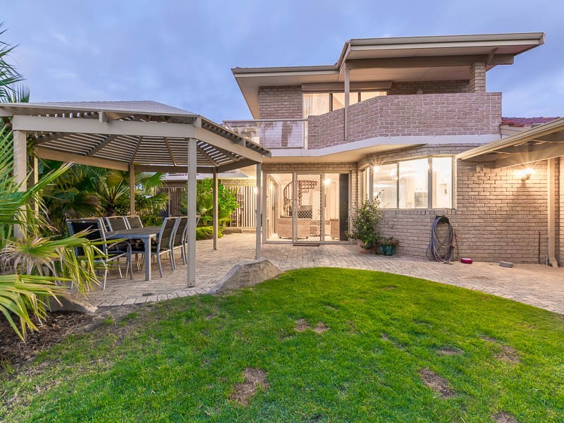 27 Oldham Street, Hillarys WA 6025