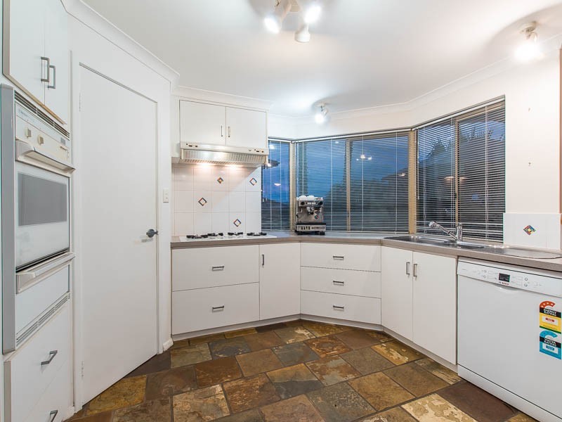 27 Oldham Street, Hillarys WA 6025