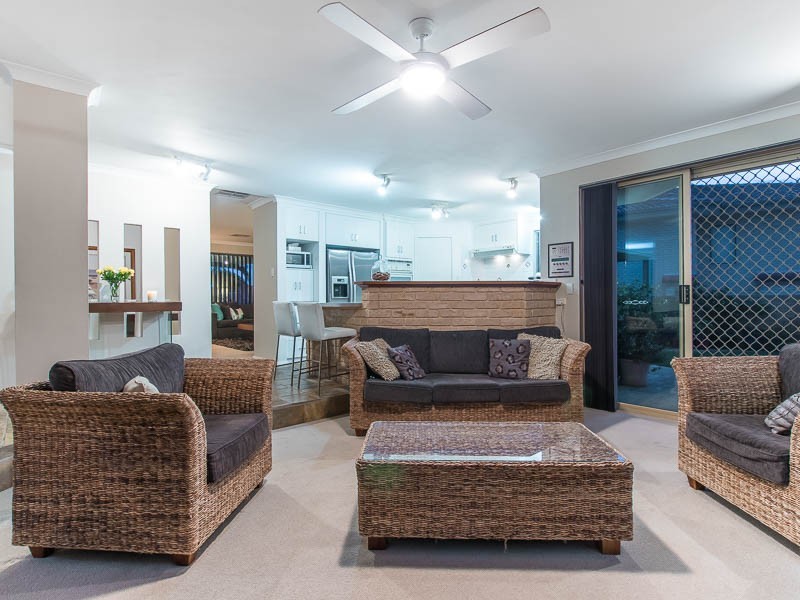27 Oldham Street, Hillarys WA 6025