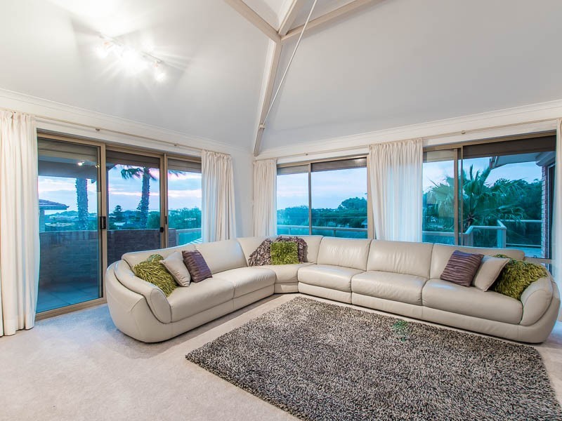 27 Oldham Street, Hillarys WA 6025