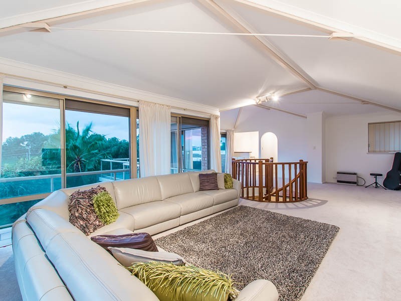 27 Oldham Street, Hillarys WA 6025