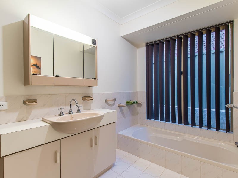 27 Oldham Street, Hillarys WA 6025