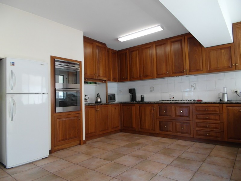 74 Sydenham Rd, Doubleview WA 6018