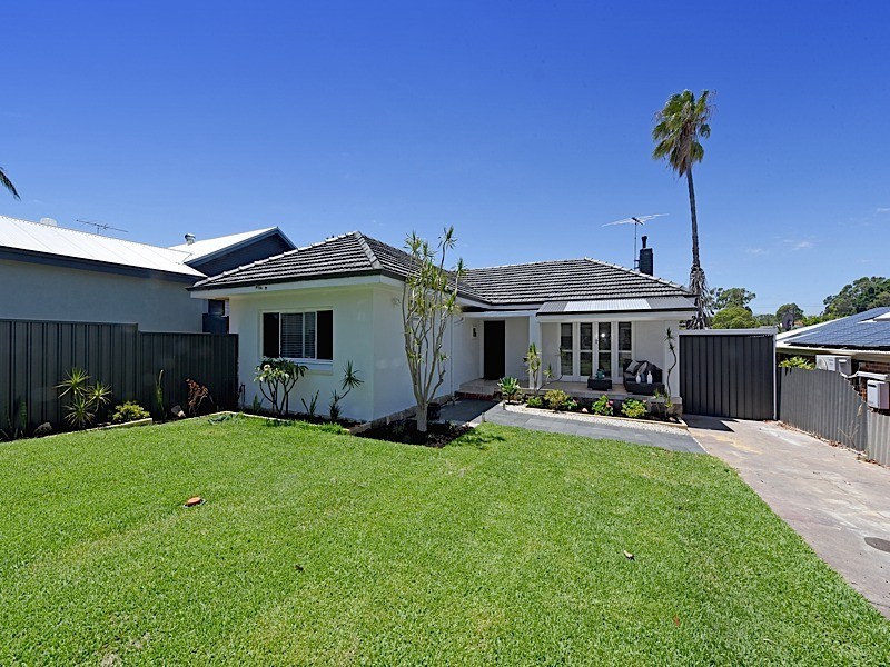 212 Herbert Street, Doubleview WA 6018