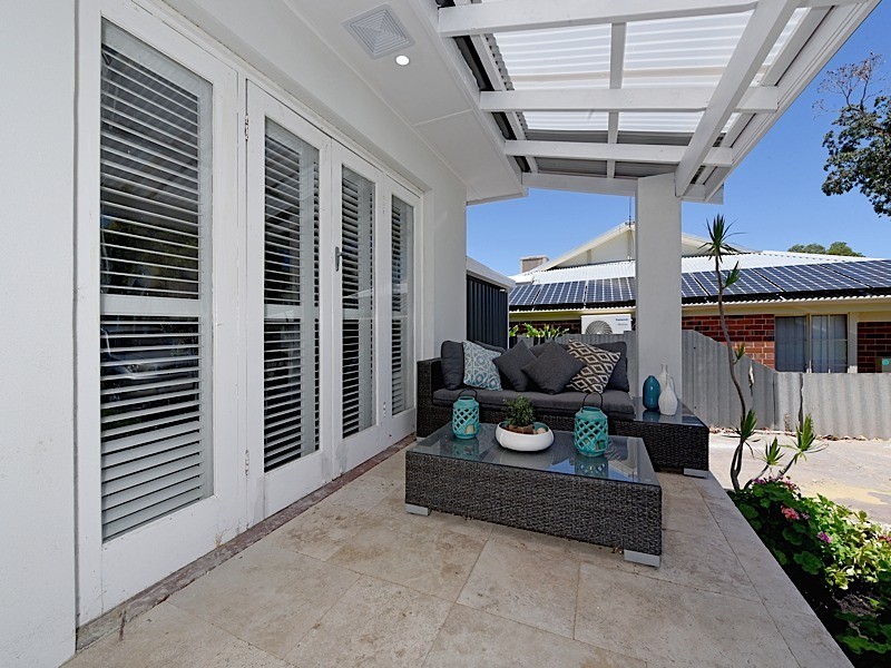 212 Herbert Street, Doubleview WA 6018