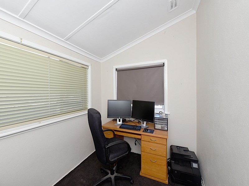 212 Herbert Street, Doubleview WA 6018