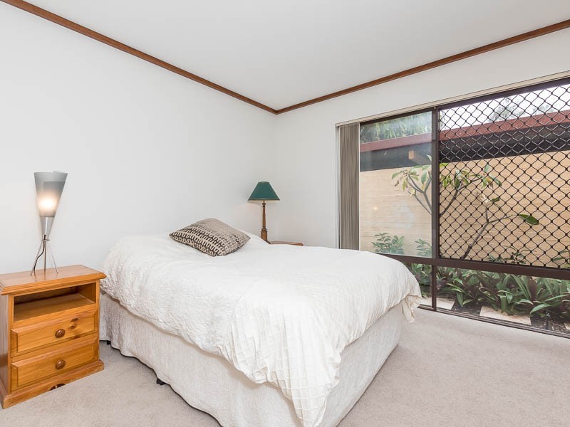 4/39 Megalong Street, Nedlands WA 6009