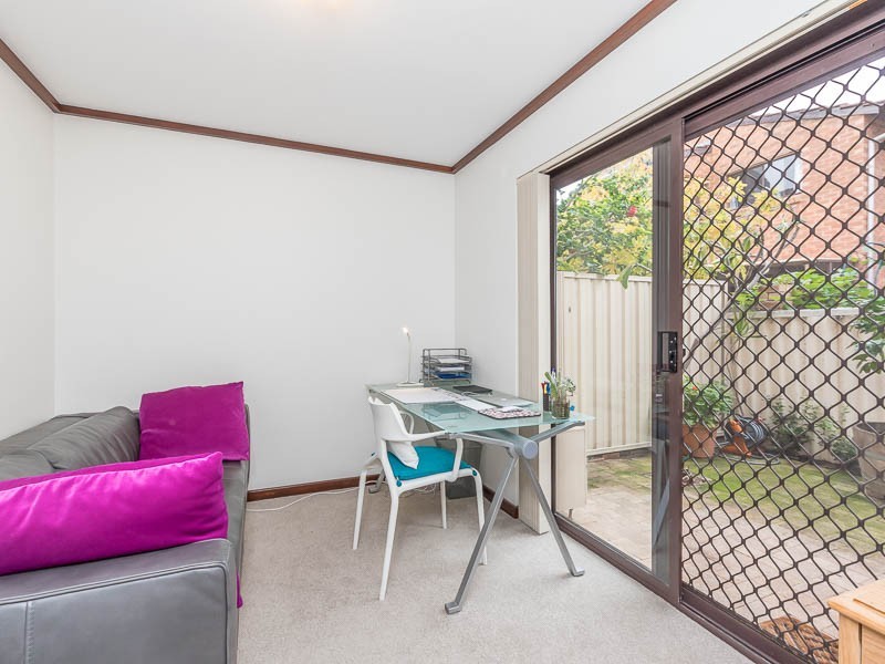 4/39 Megalong Street, Nedlands WA 6009