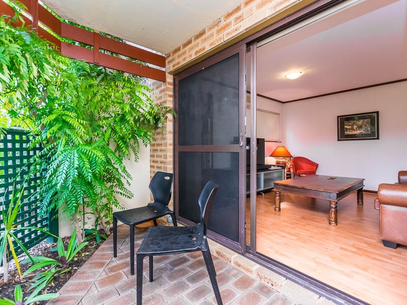 4/39 Megalong Street, Nedlands WA 6009