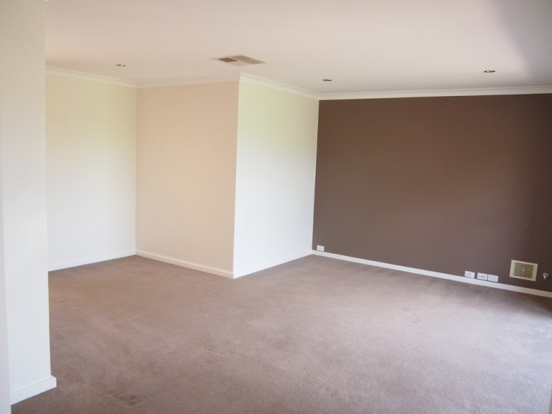 1 Colson Close, Hillarys WA 6025