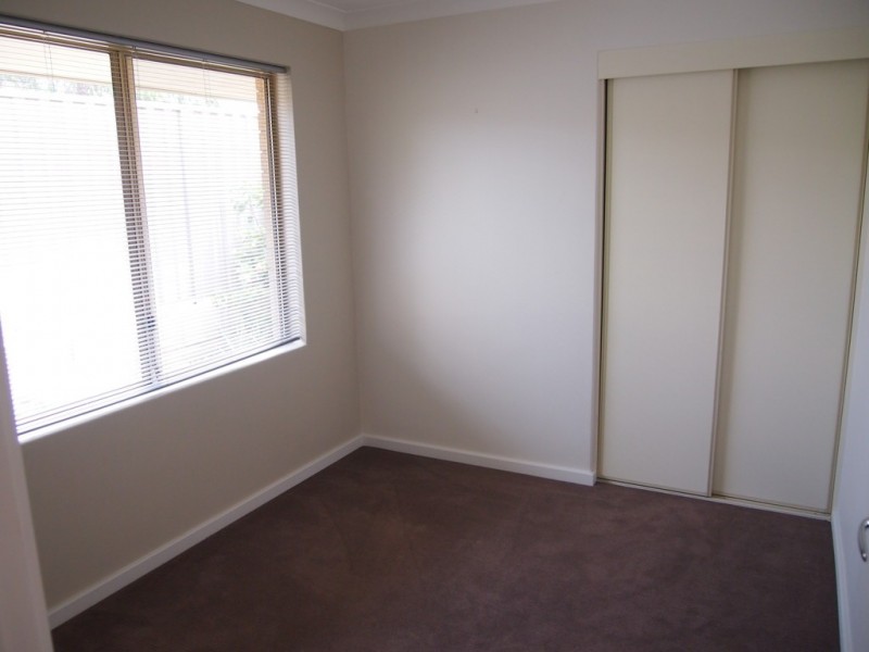 1 Colson Close, Hillarys WA 6025