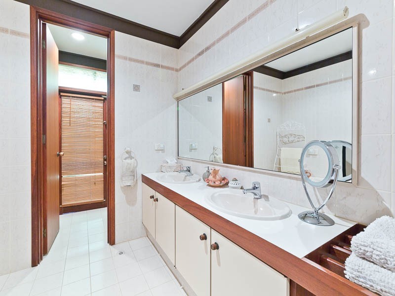 42 Dempster Road, Karrinyup WA 6018