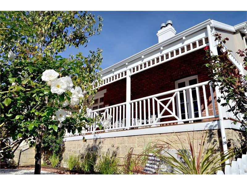 7 Melville Street, Cottesloe WA 6011