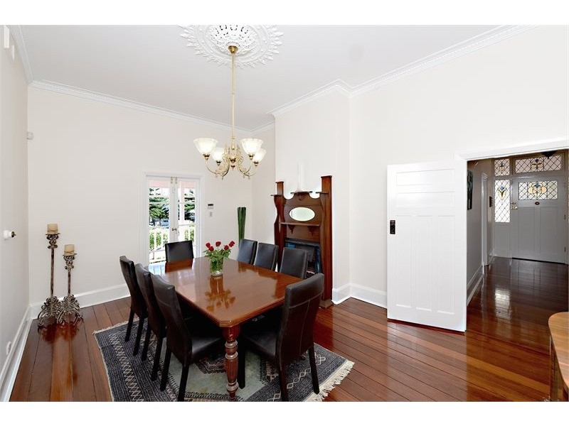 7 Melville Street, Cottesloe WA 6011