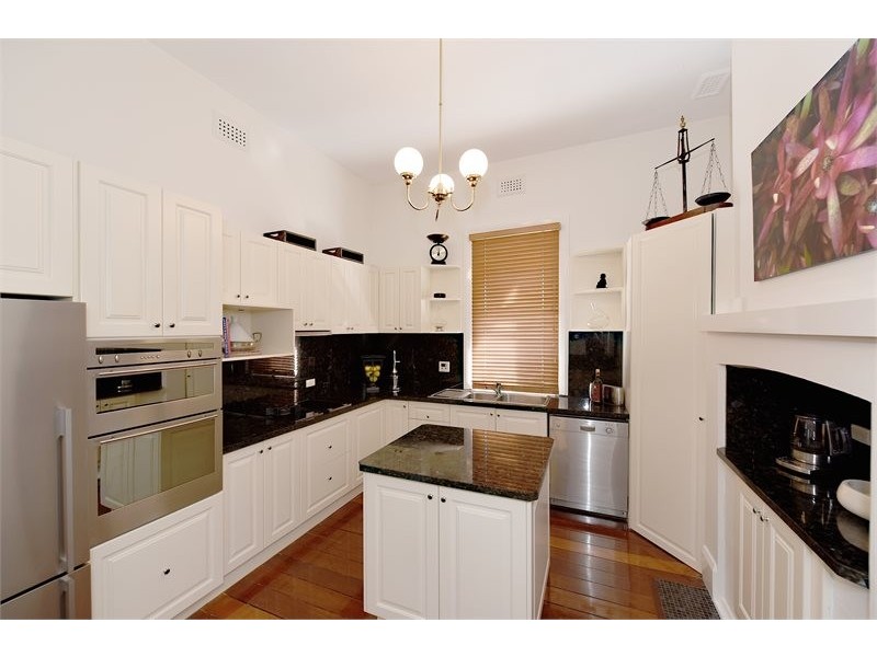 7 Melville Street, Cottesloe WA 6011