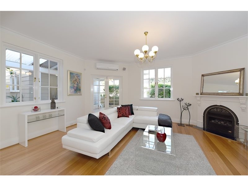 7 Melville Street, Cottesloe WA 6011