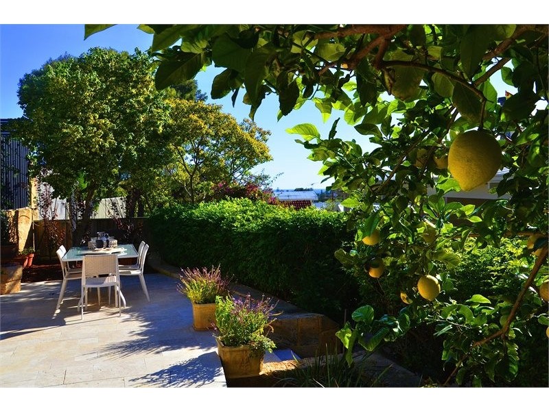 7 Melville Street, Cottesloe WA 6011