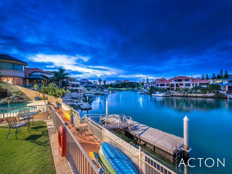 15 Clarecastle Retreat, Mindarie WA 6030