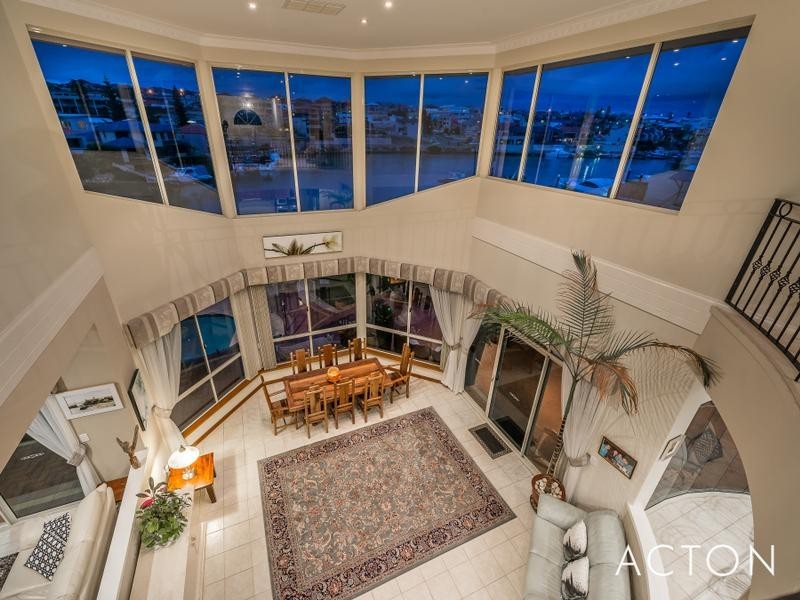 15 Clarecastle Retreat, Mindarie WA 6030