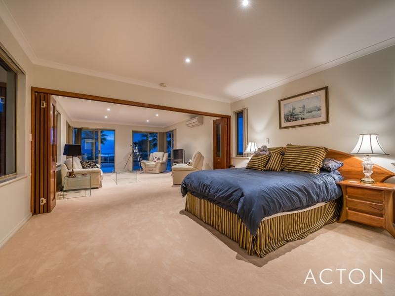 15 Clarecastle Retreat, Mindarie WA 6030