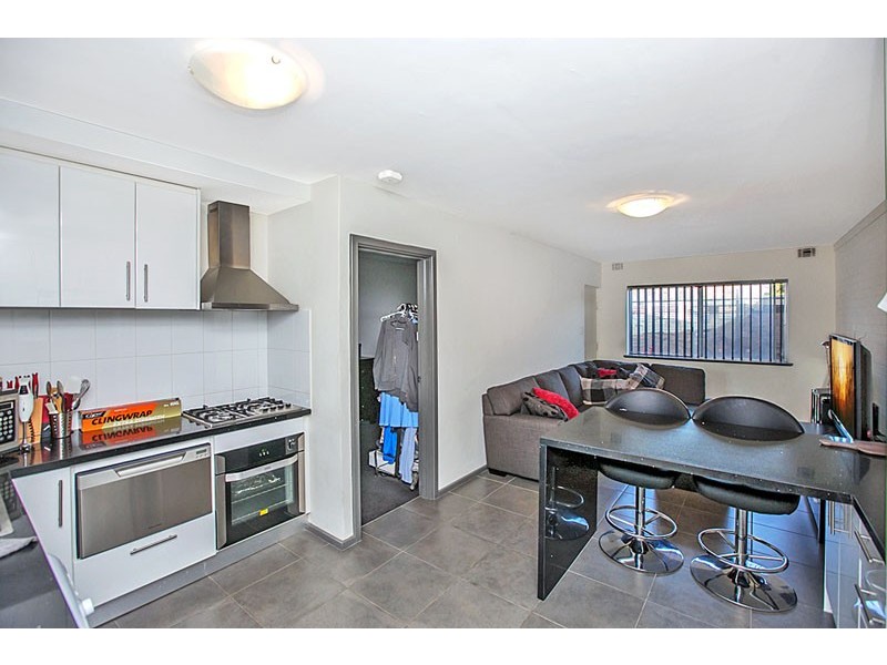 3/19 Coode Street, Fremantle WA 6160