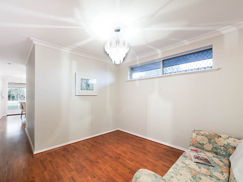 14 Batavia Place, Kallaroo WA 6025