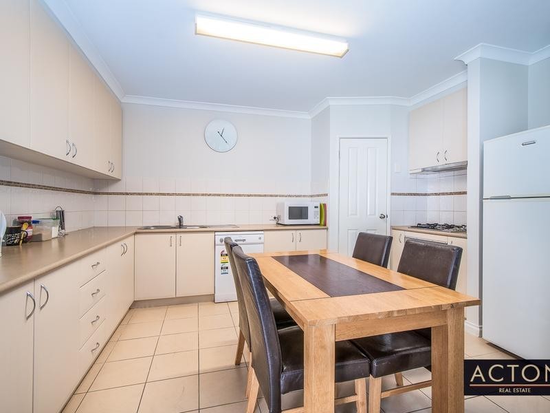 43B Lakeside Drive, Joondalup WA 6027
