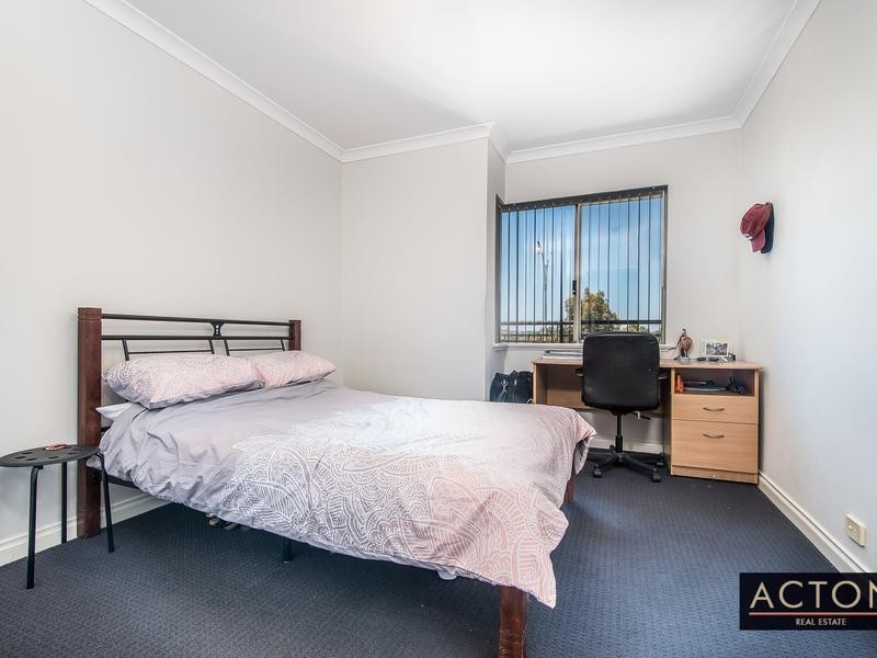 43B Lakeside Drive, Joondalup WA 6027