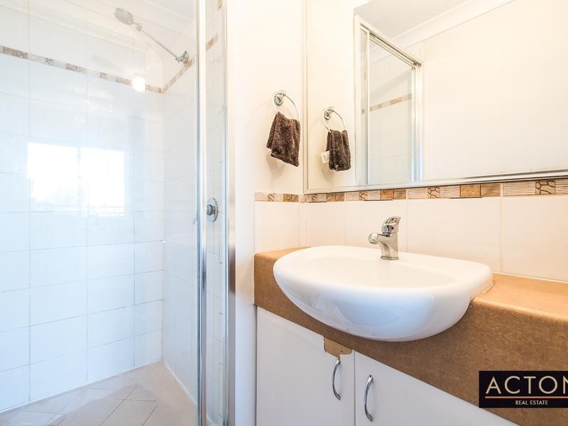 43B Lakeside Drive, Joondalup WA 6027