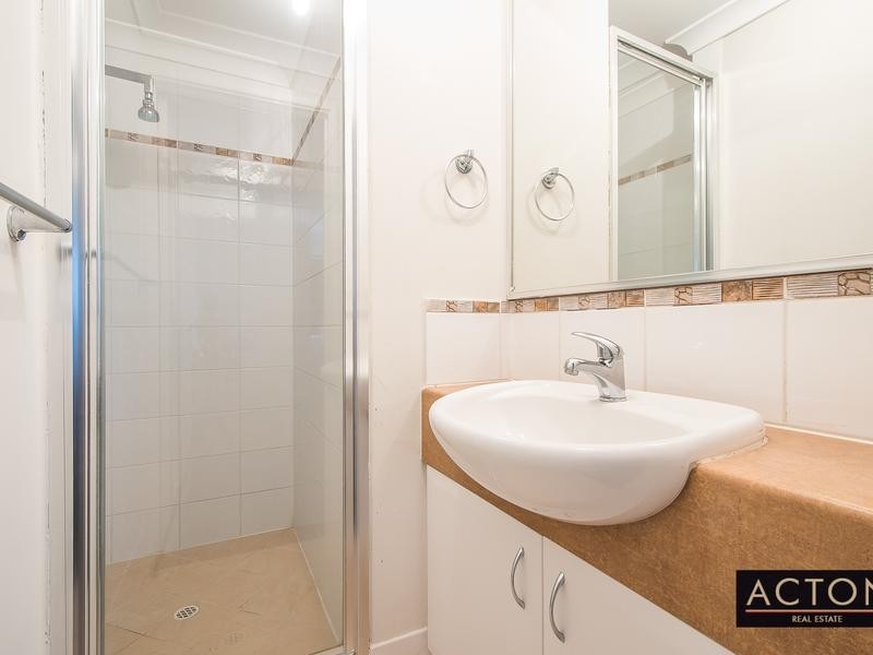 43B Lakeside Drive, Joondalup WA 6027