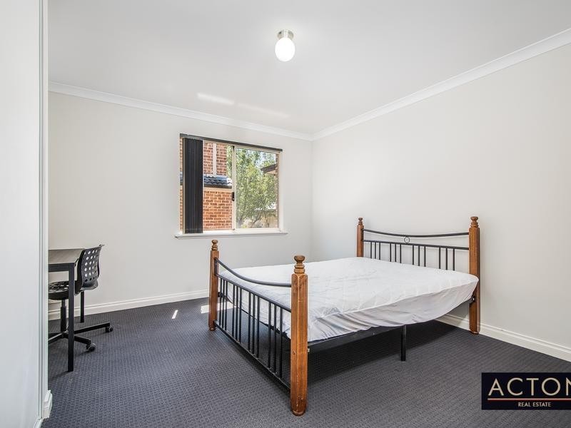 43B Lakeside Drive, Joondalup WA 6027