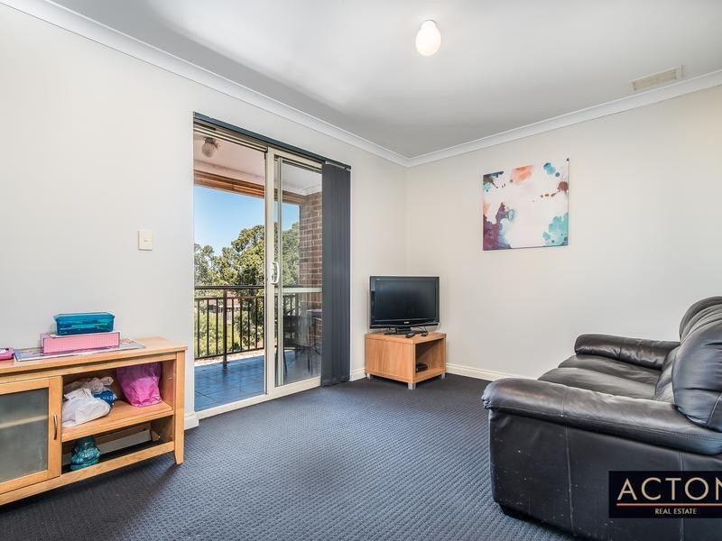 43B Lakeside Drive, Joondalup WA 6027