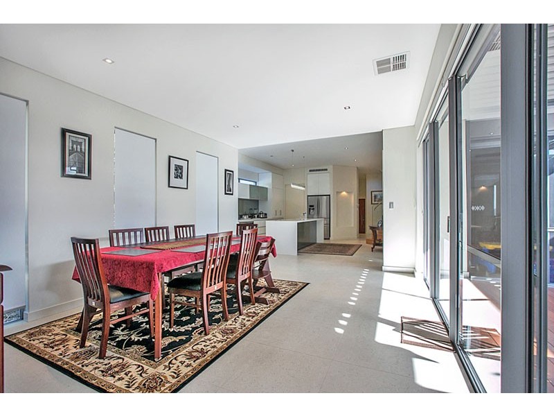 2 Gali Lane, City Beach WA 6015