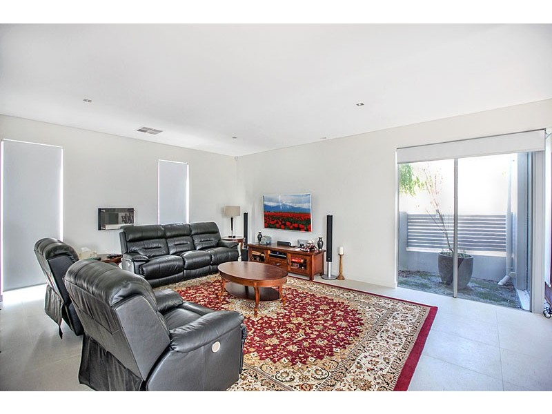 2 Gali Lane, City Beach WA 6015