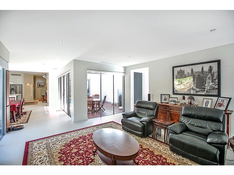 2 Gali Lane, City Beach WA 6015